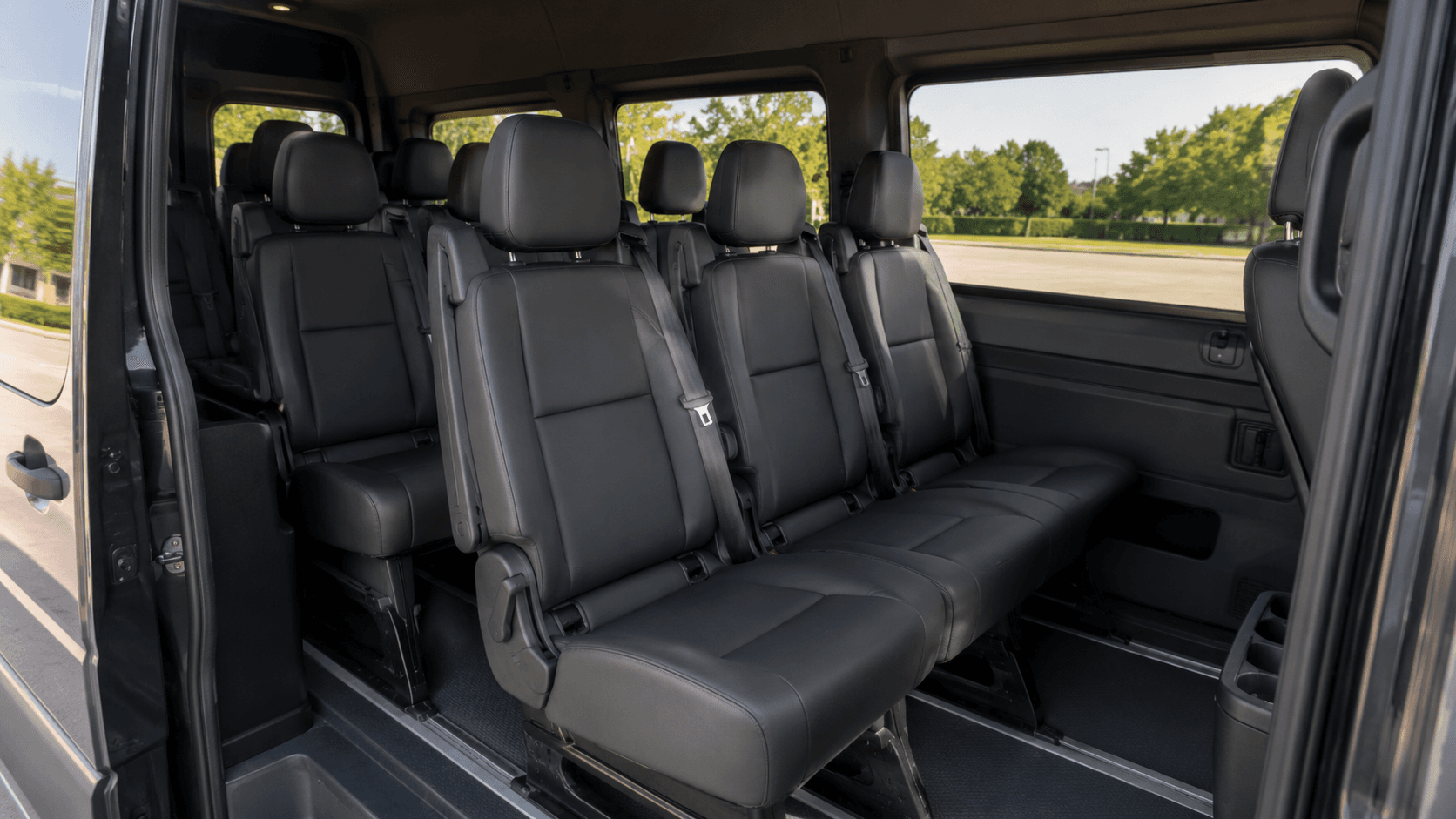 Mercedes Sprinter van 2024 thumbnail 6